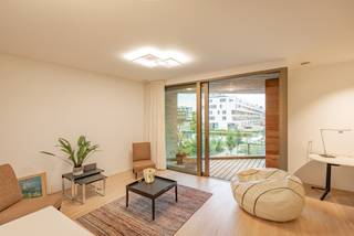 Dit prachtig gemeubelde appartement bevindt zich aan de Vaartkom, een bruisende en trendy buurt in Leuven. Deze hippe stadswijk combineert...