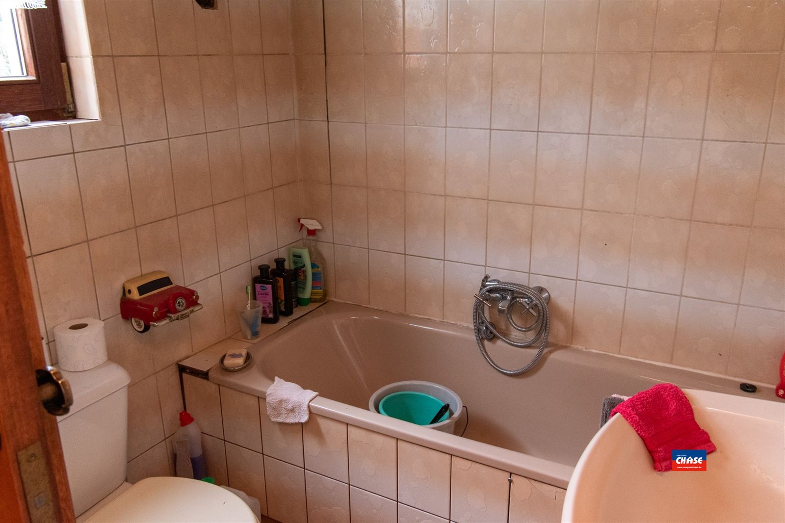 Te renoveren rijwoning met magazijn - foto 5
