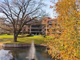 Luxurious Ground-Floor Apartment (approx. 220 m²) with Large Terrace, Garden and 3 BedroomsThis exceptionally spacious and move-in-ready ground-floor...