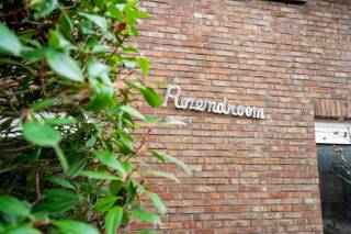 Ontdek deze prachtige te renoveren woning in Belsele, ideaal voor wie op zoek is naar een ruime woning in een rustige buurt!Indeling: Bij het...