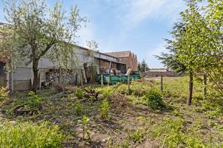 Deze bouwgrond is gelegen op een rustige ligging in de Ellegemstraat 7 in Zulte.Op wandelafstand van het centrum en vlotte verbinding met openbaar...