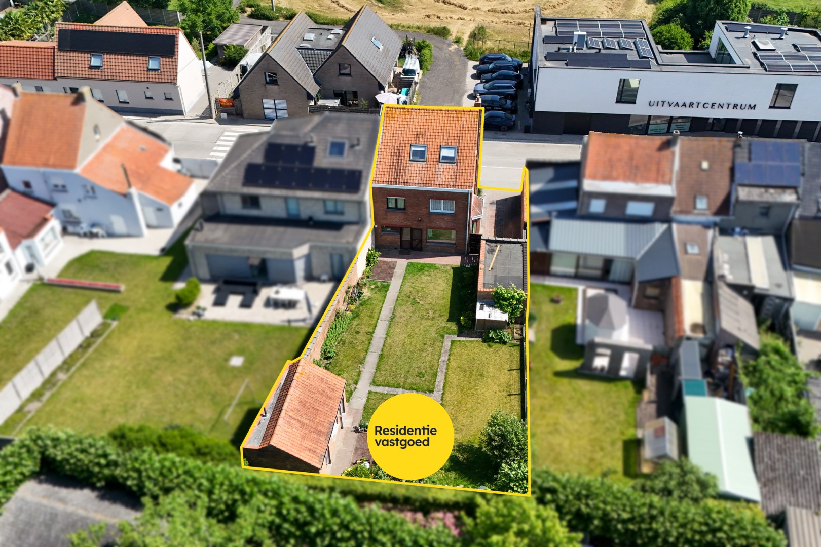 Ruime halfopen woning met 4 slaapkamers, tuin en garage - foto 5
