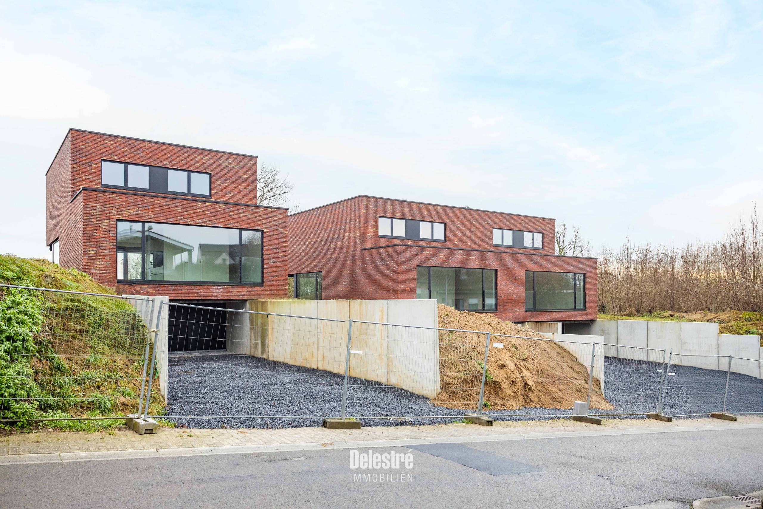 NIEUWBOUW OPEN BEBOUWING MET ZALIGE TUIN - foto 1