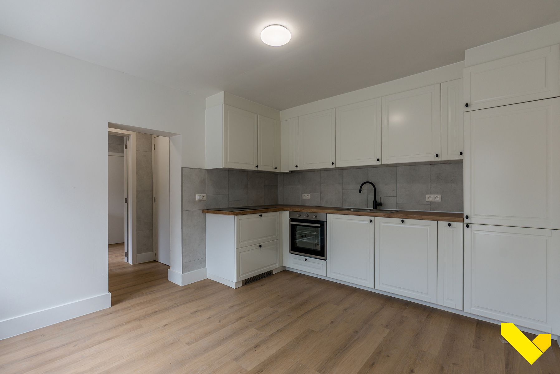 Recente volledig gerenoveerde woning op een ruim perceel. - foto 5