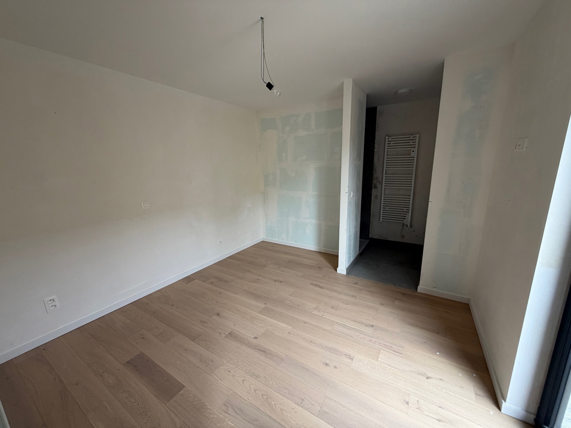 Nieuwbouw 1-slpk appartement met tuin in centrum Brugge - foto 5