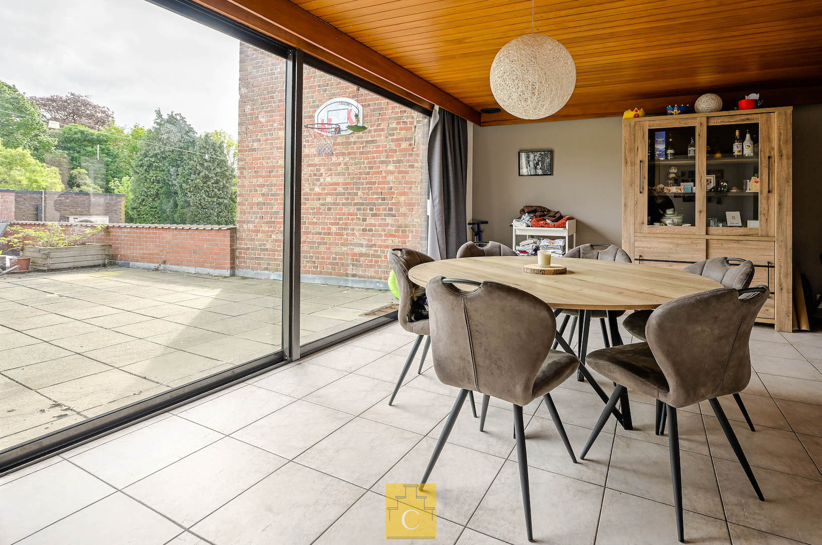 Ruim handelspand met duplexwoonst in het centrum van Loppem - photo 3