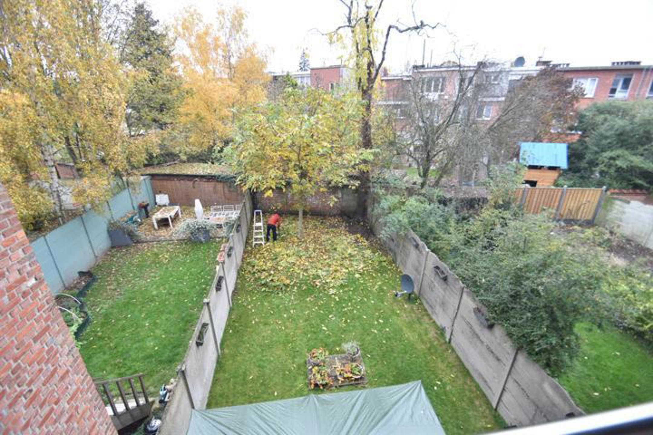 House for sale in Antwerp with 6 bedrooms - photo 2