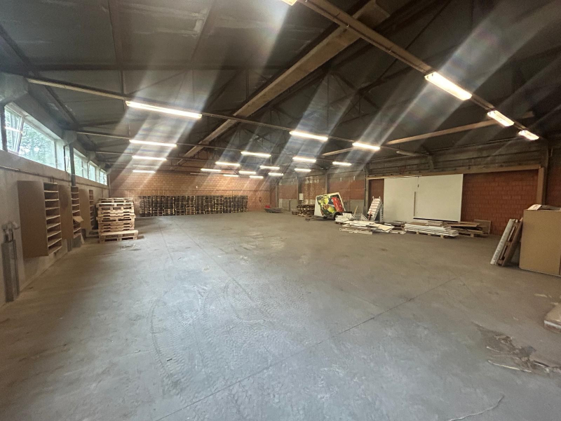 Veelzijdige opslag- of werkruimte van 270 m² - foto 3