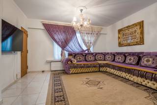 je op zoek naar een ideaal gelegen woning met 3 slaapkamers en een ruime, gezellige tuin in Steendorp? Gevonden!Uitstekend gelegen in het centrum van...