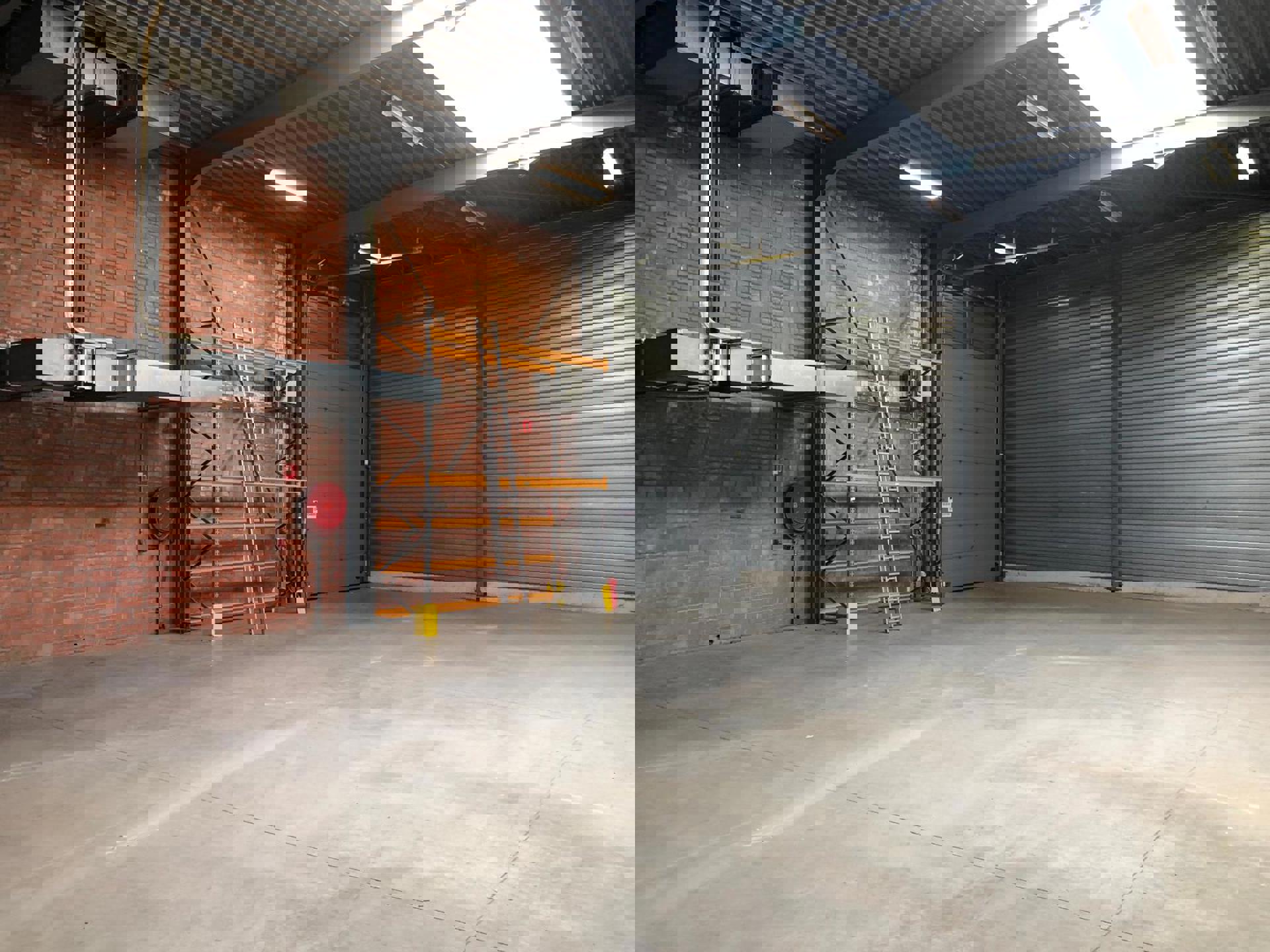 Zichtlocatie A12: Magazijn 300m² met kantoor van 420 m² - foto 2