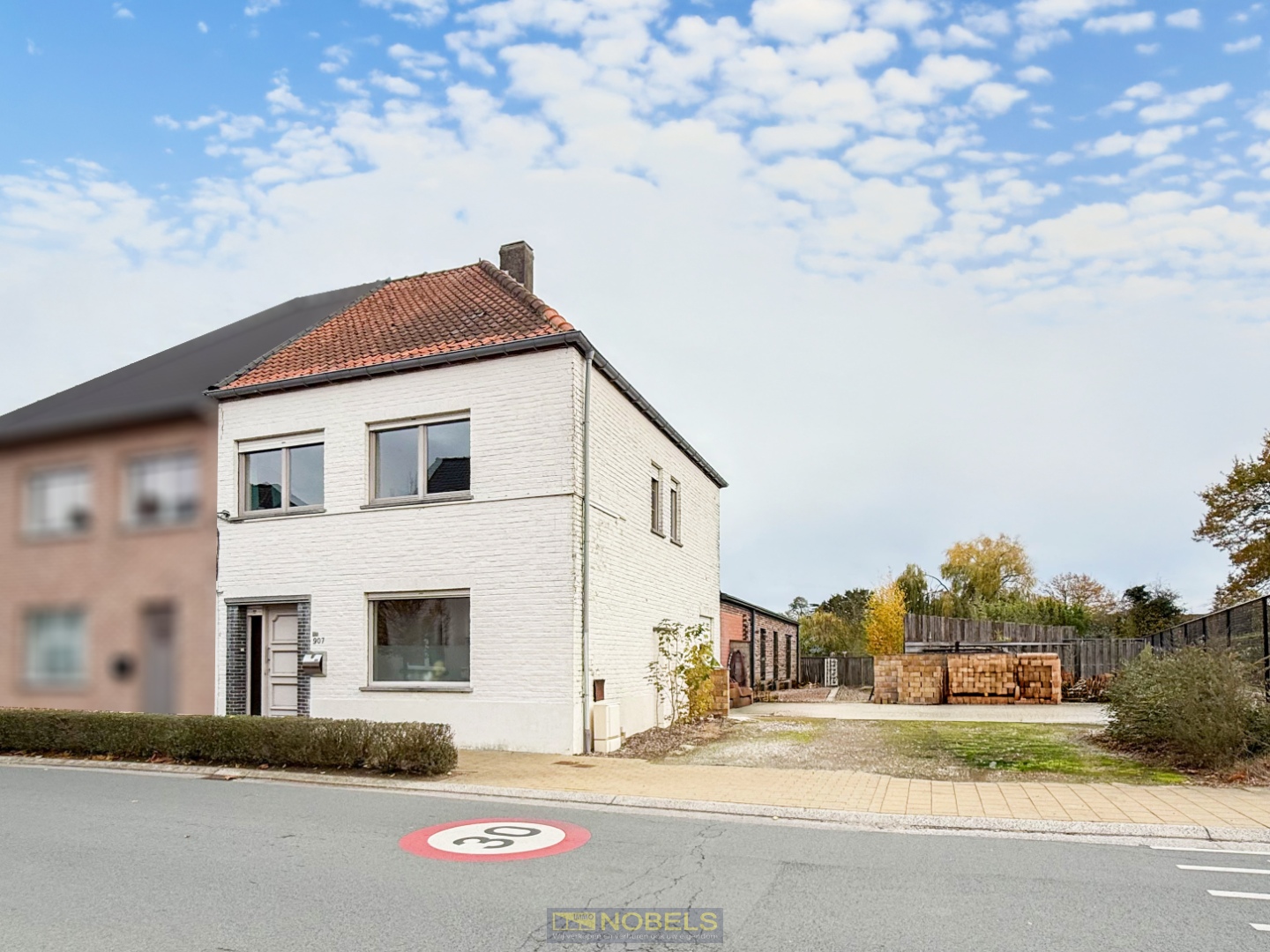 Te koop, verrassend ruime woning met nieuwe aanbouw op 10 are in Merelbeke - foto 3