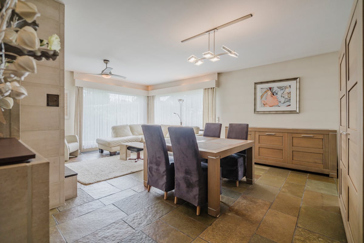 Gelijkvloerse villa met atelier/grote garage nabij het Preshoekbos - foto 4