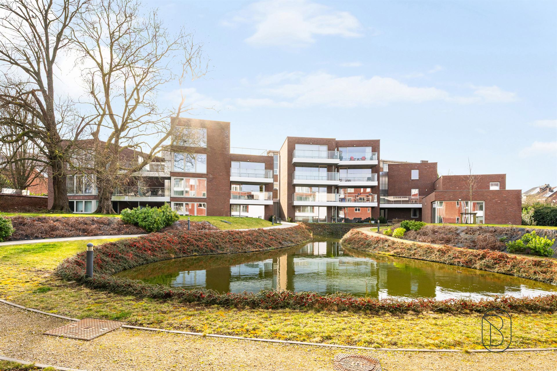 Topgelegen in het centrum: kwalitatief appartement met zicht - foto 5