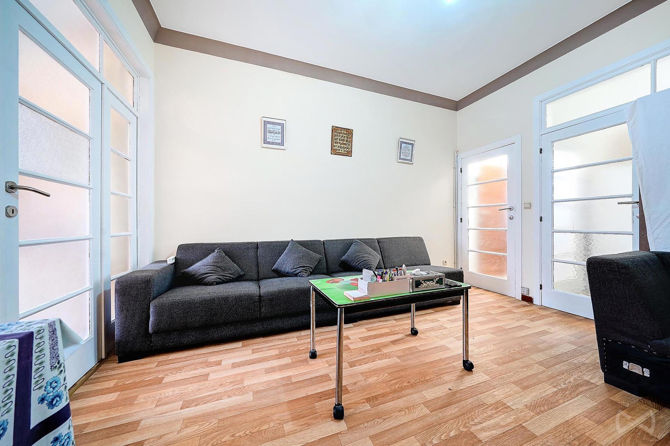 Apartment for sale in Schaerbeek with 1 bedroom - photo 3