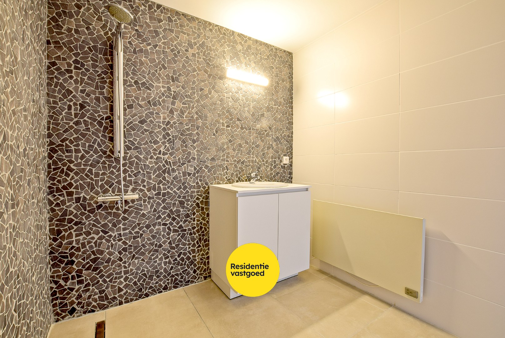 Investeringsvastgoed (gerenoveerd in 2024) omvat 2 afzonderlijk te verhuren appartementen samen 145m²! - foto 5