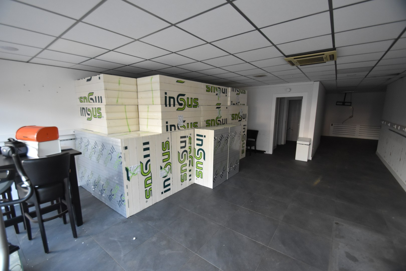 Commercial à louer à Riemst - photo 2