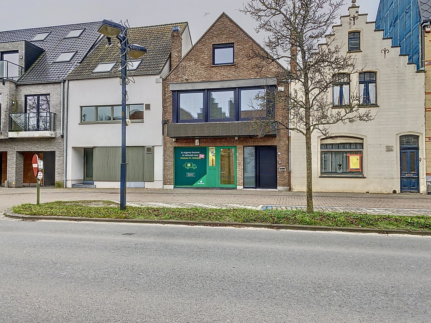 Commercial for rent in Oostduinkerke - photo 1