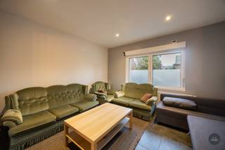 Op een centrale ligging in Tildonk (Haacht) vind je deze ruime woning uit 1953, gelegen op een perceel van 318 m².De woning staat volledig vrij,...