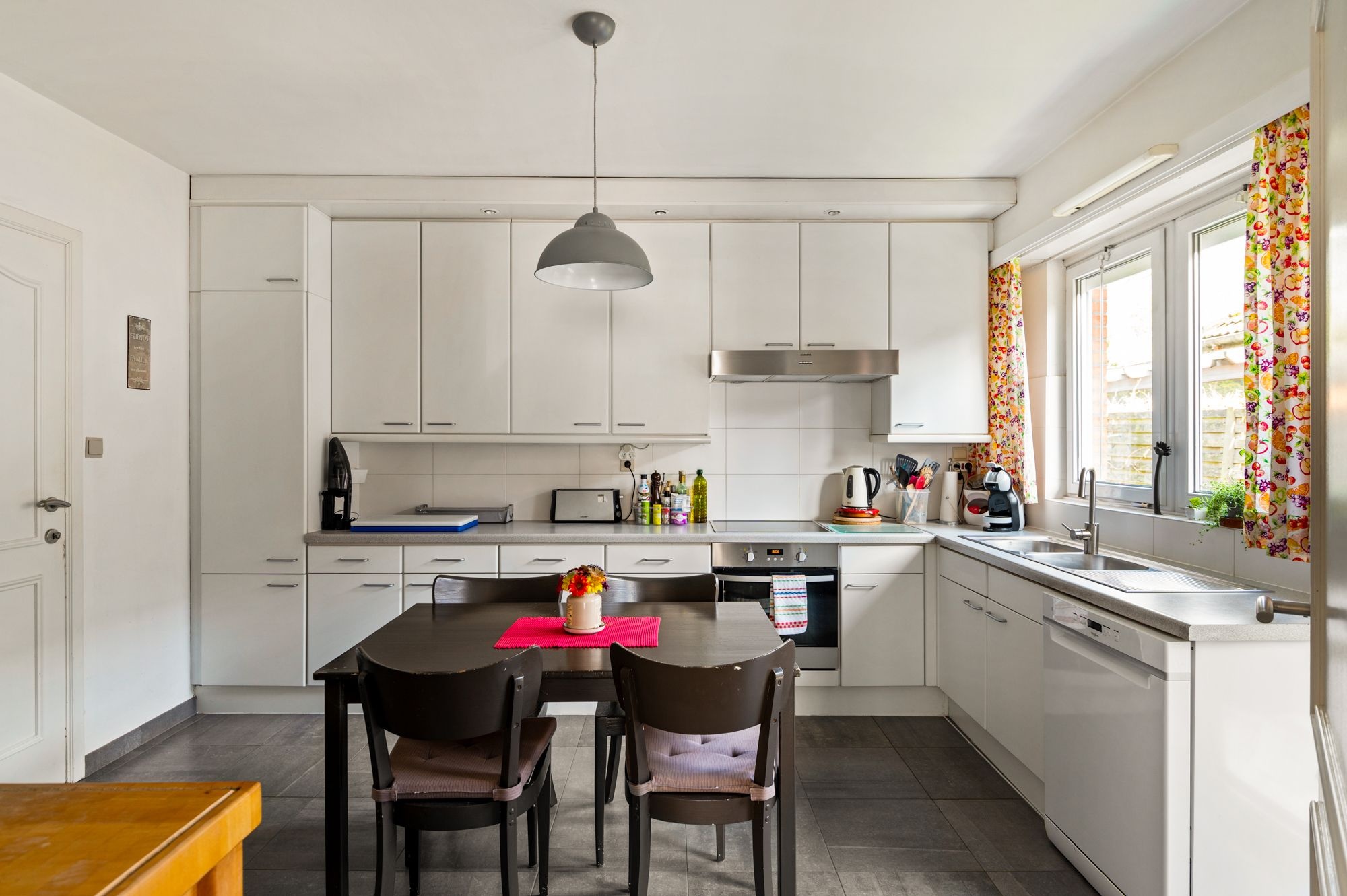 Landhuis met 5 slaapkamers op toplocatie in Kapellen ! - foto 5