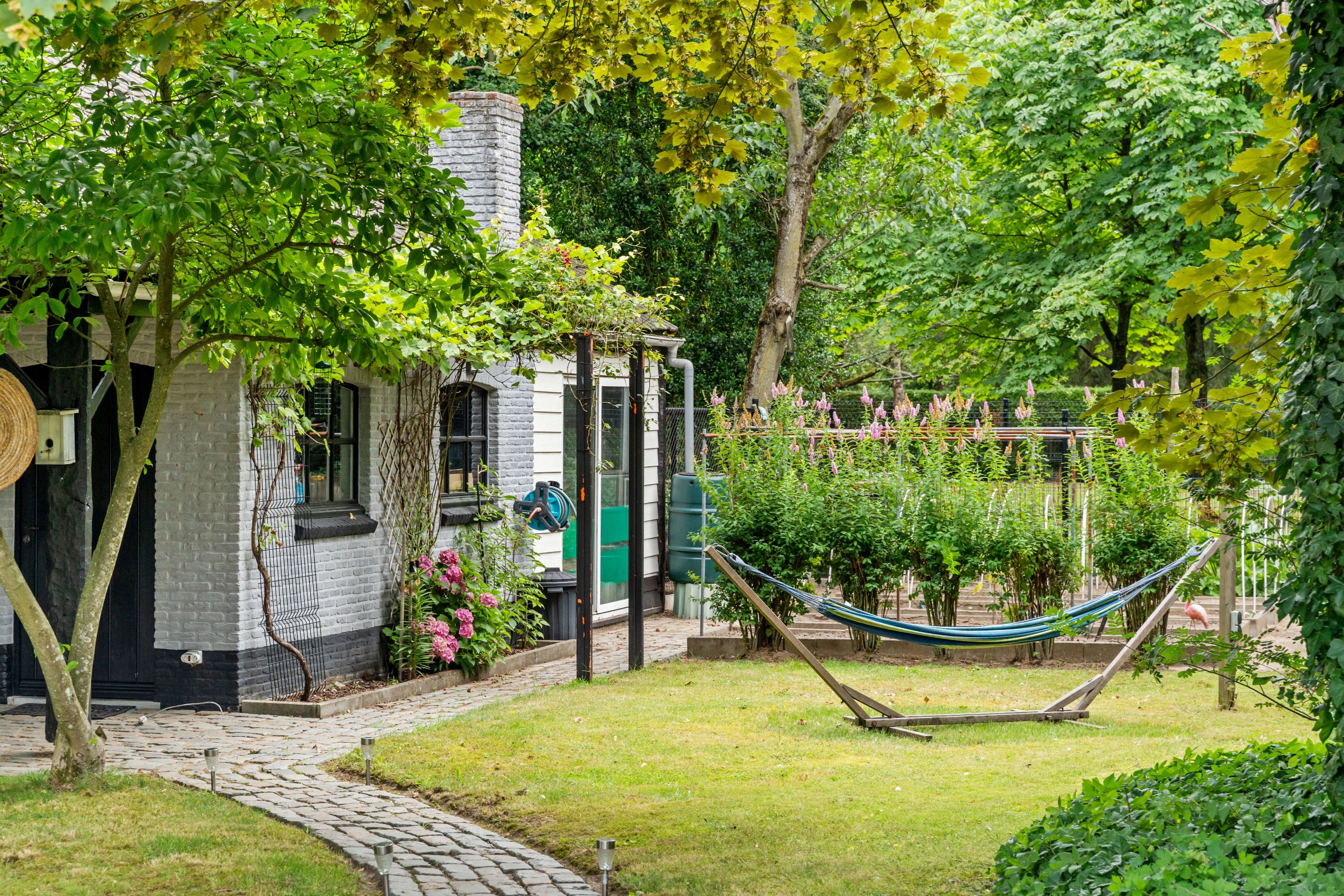 Gerenoveerde woning op toplocatie in Zoersel! - foto 3