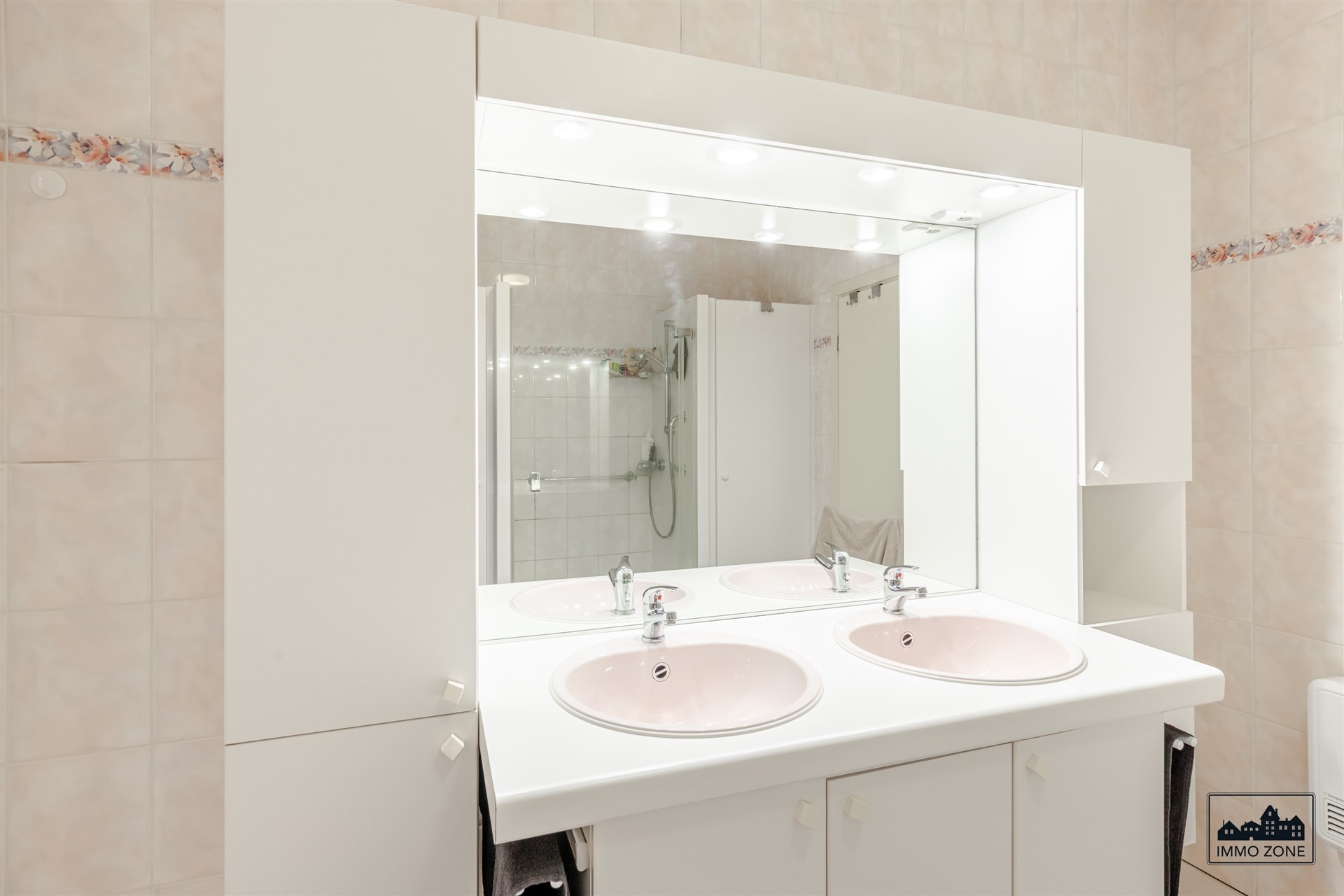 Ruim appartement met terras in het centrum van Beveren-Waas - foto 4