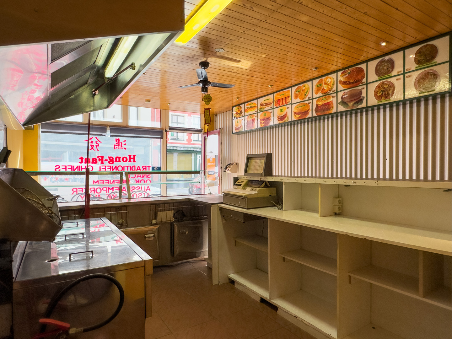 Uistekend gelegen handelspand met woonst te koop in centrum GENT. - foto 3