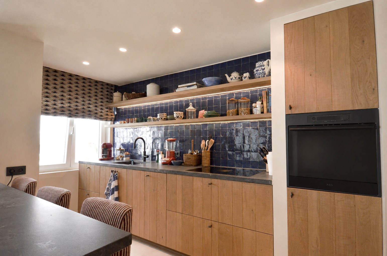 Stijlvol hoekappartement met tijdloze elegantie en een open zicht op de Kustlaan. - foto 4