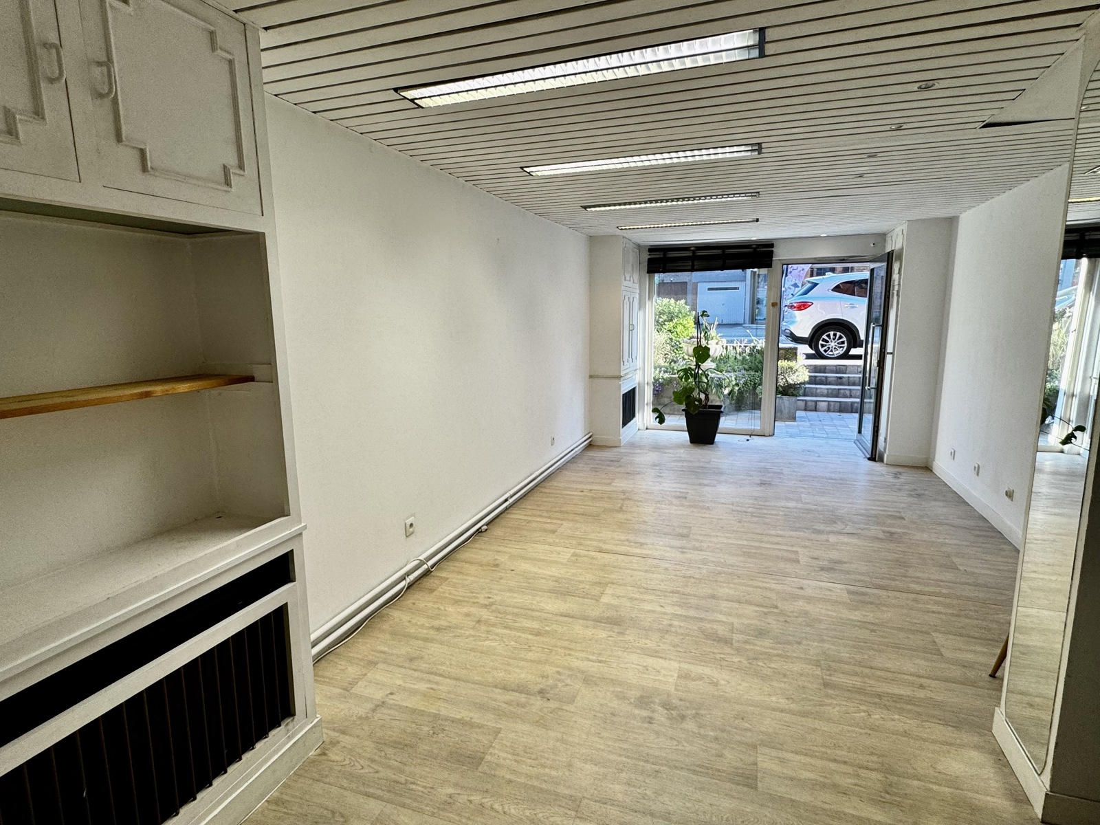 Commercial for rent in Dilbeek - photo 5