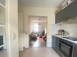 Gelegen tussen Schuman en het Ambriorixplein, in het hart van de Europese wijk, bieden wij u dit appartement van ongeveer 45 m² aan op de...