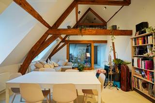 Dit charmante appartement bevindt zich op de tweede verdieping van een prachtig gerestaureerd abdijgebouw (voorzien van een lift), gelegen in het...