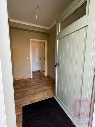 Deze karaktervolle hoeve, gelegen op een perceel van 10a 51ca, bevindt zich op een gunstige ligging nabij het centrum van Geel en biedt tal...