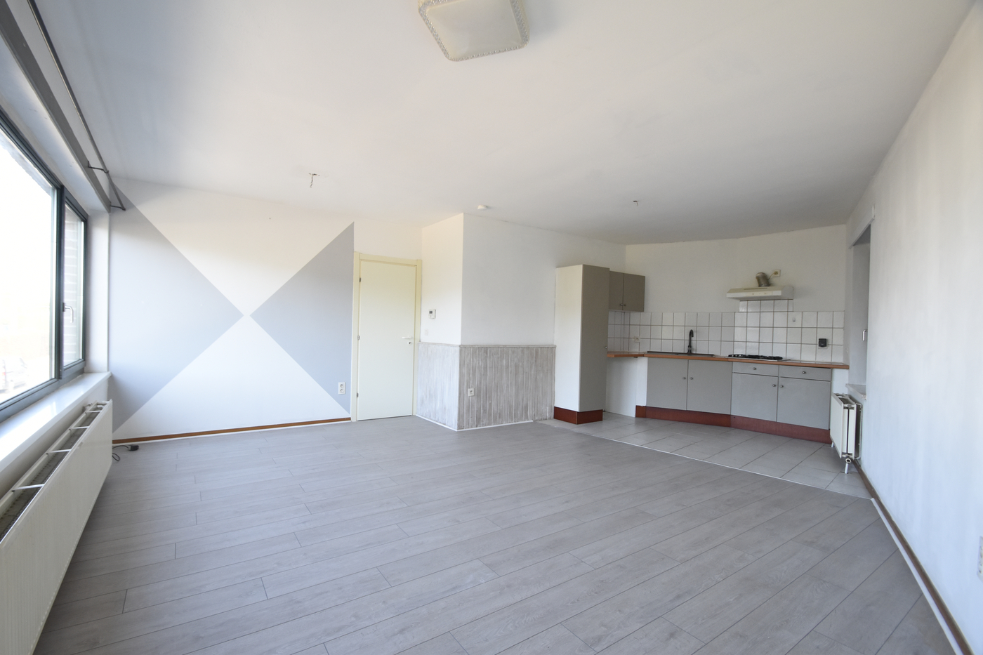 Lichtrijk appartement vlakbij centrum - photo 2