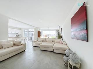 OVERIJSE - JEZUS-EIK - huis van +/- 233m² (volgens EPC) met 4 slaapkamers, 2 bureaus, een garage en een mooie tuin op het zuiden. Het huis biedt:...