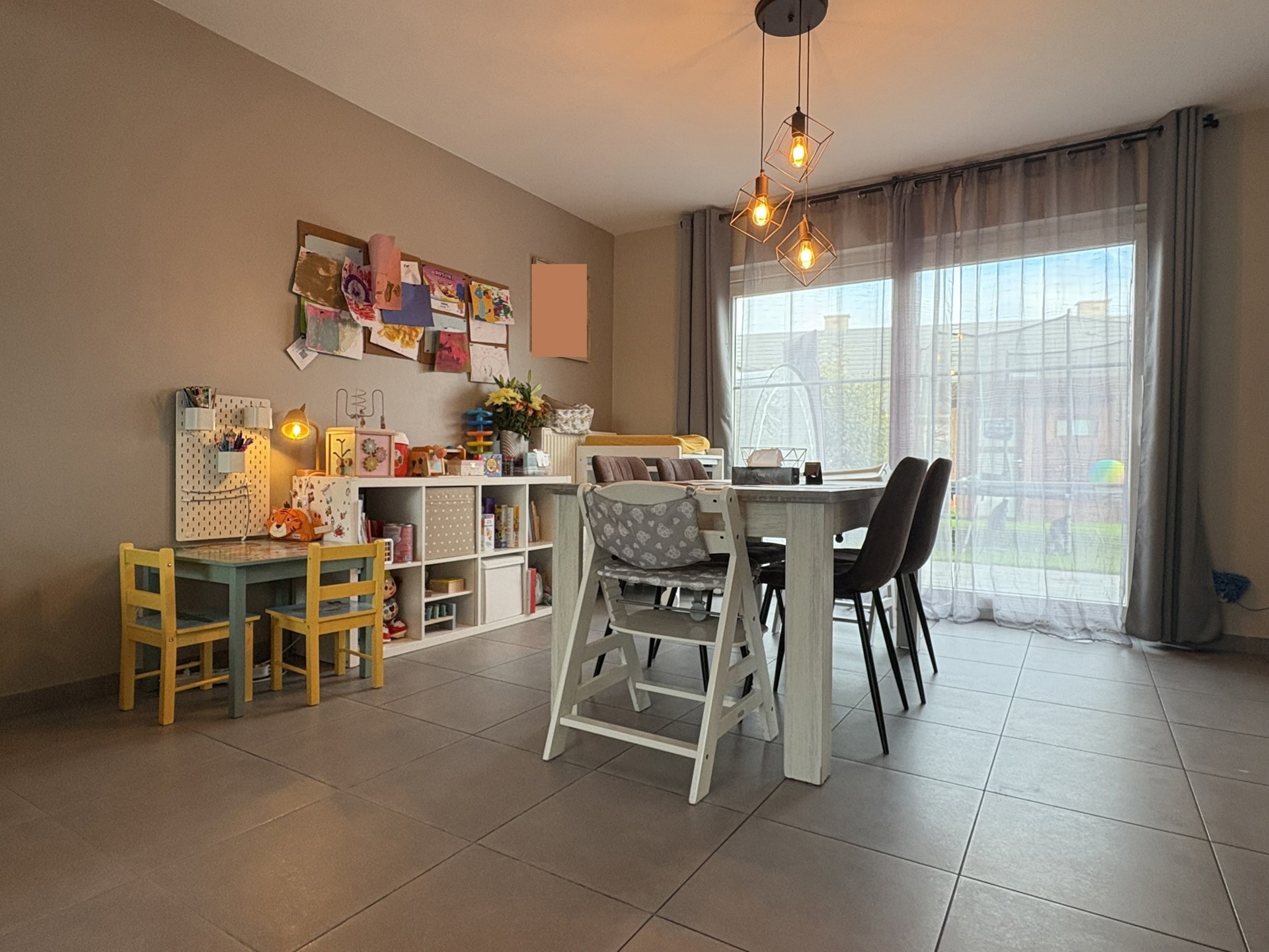 Gezellige rijwoning met tuin op centrale ligging - foto 3