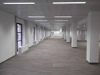 Het gebouw ligt in de prestigieuze wijk Palais Royal, naast de Grote Markt, het Koninklijk Park en de kathedraal Sainte-Gudule. Het is...