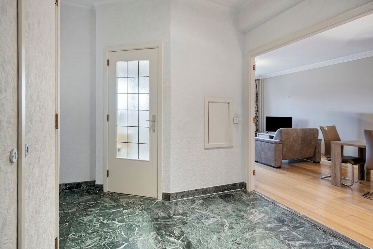 Appartement met 2 slaapkamers en terras te koop in Antwerpen - foto 2