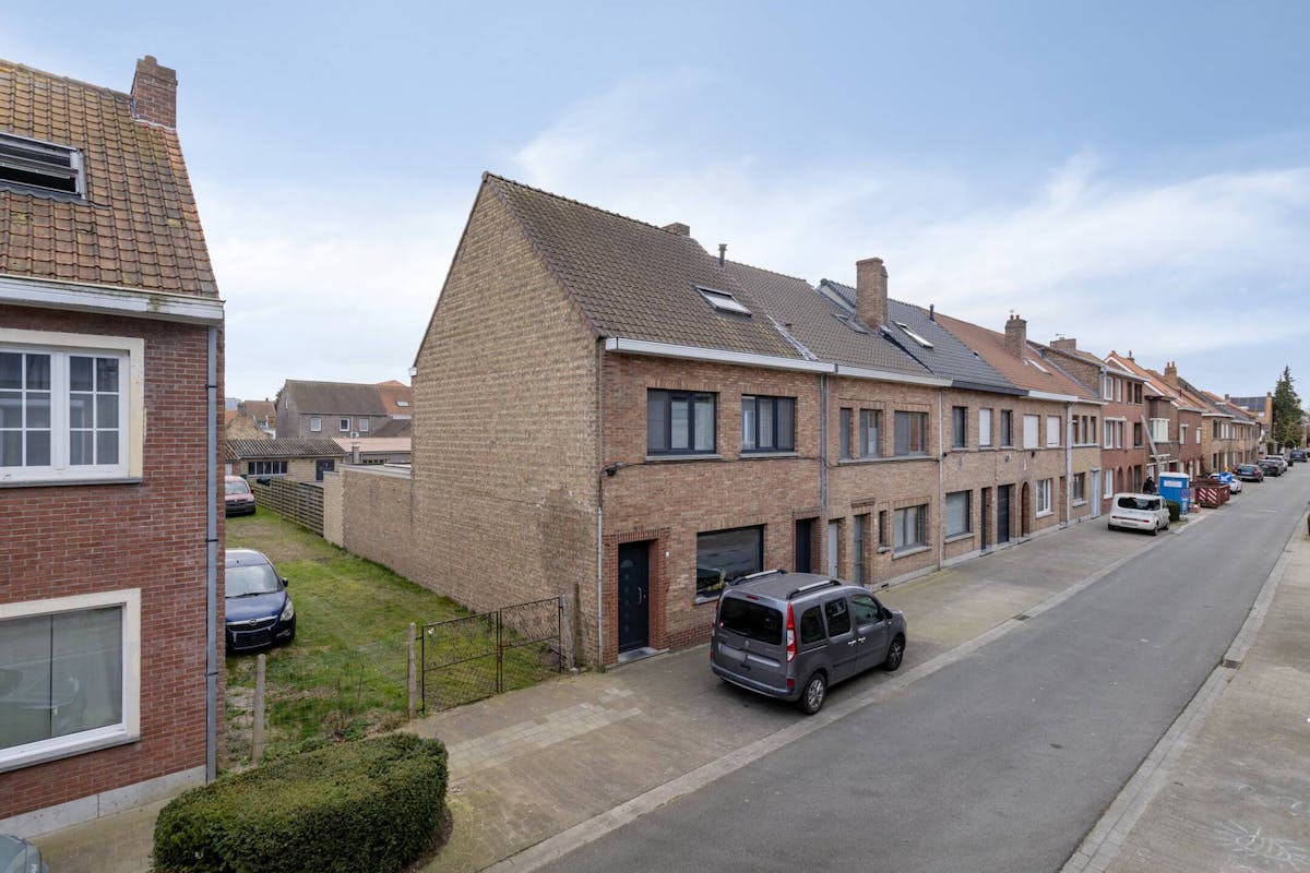 Nieuwbouwhuis met 3 slaapkamers in Oude Hoogweg te Sint-Kruis (Brugge) - foto 2