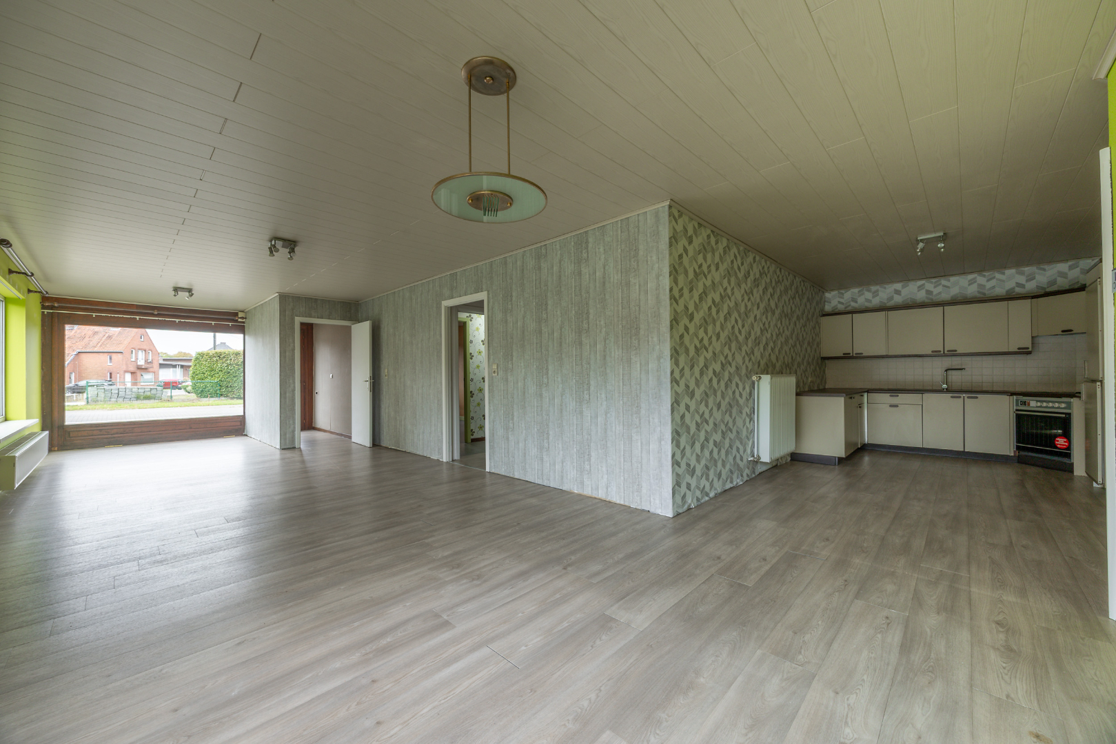 Ruim gelijkvloers appartement te koop! - foto 4
