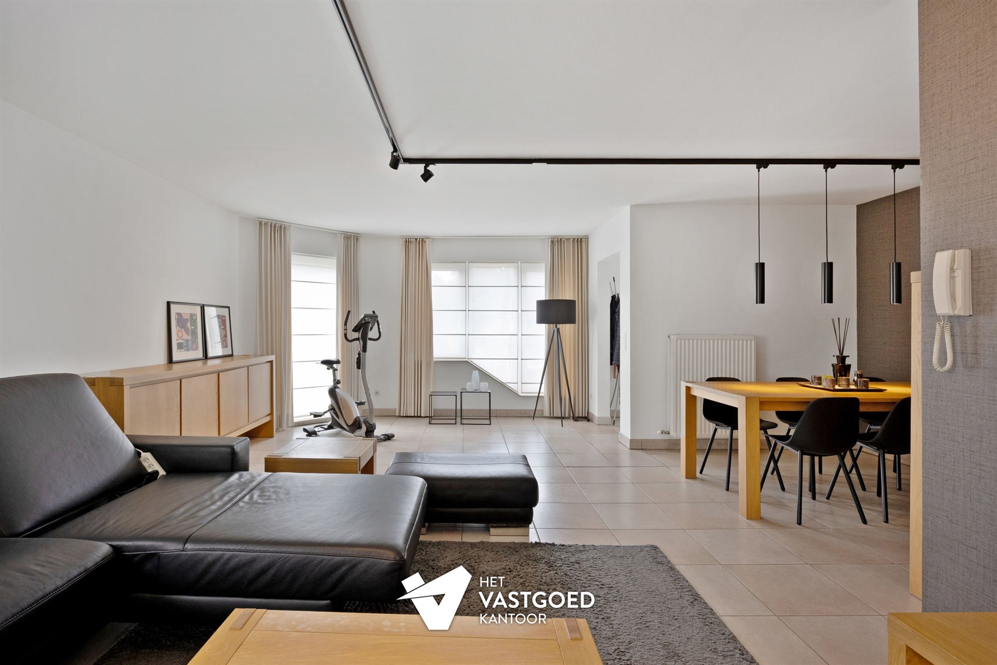 ZEER RUIM DUPLEX APPARTEMENT VAN 159 M² MET ZEER PRAKTISCHE INDELING EN KWALITATIEVE AFWERKING - foto 5