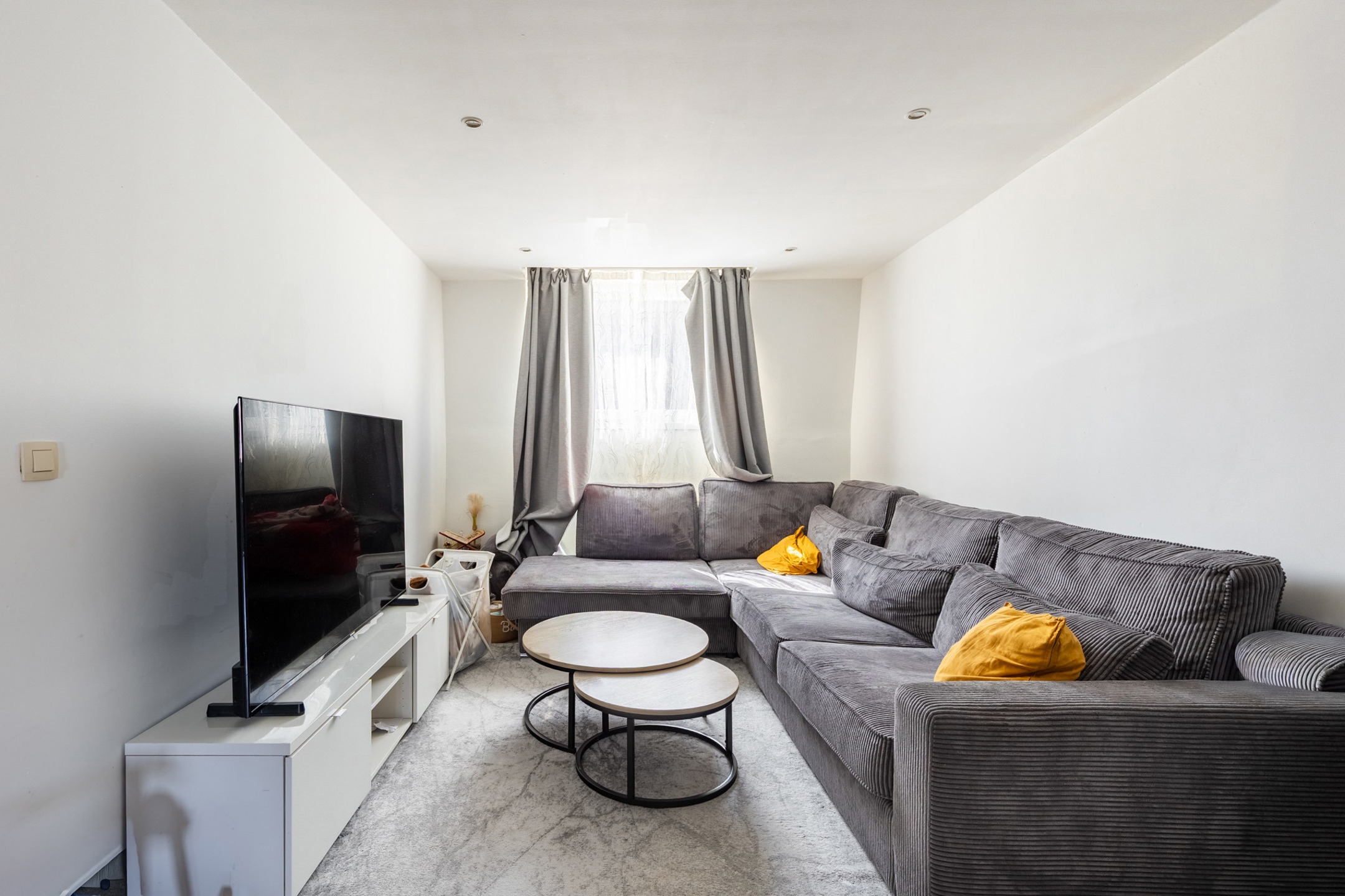🏡 TE KOOP – Prachtige duplex met 2 slpk in Schaarbeek - foto 1