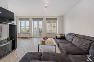 Duplex appartement met open zicht over de velden – PervijzeDit lichtrijke duplex appartement biedt een aangename combinatie van ruimte, comfort en...