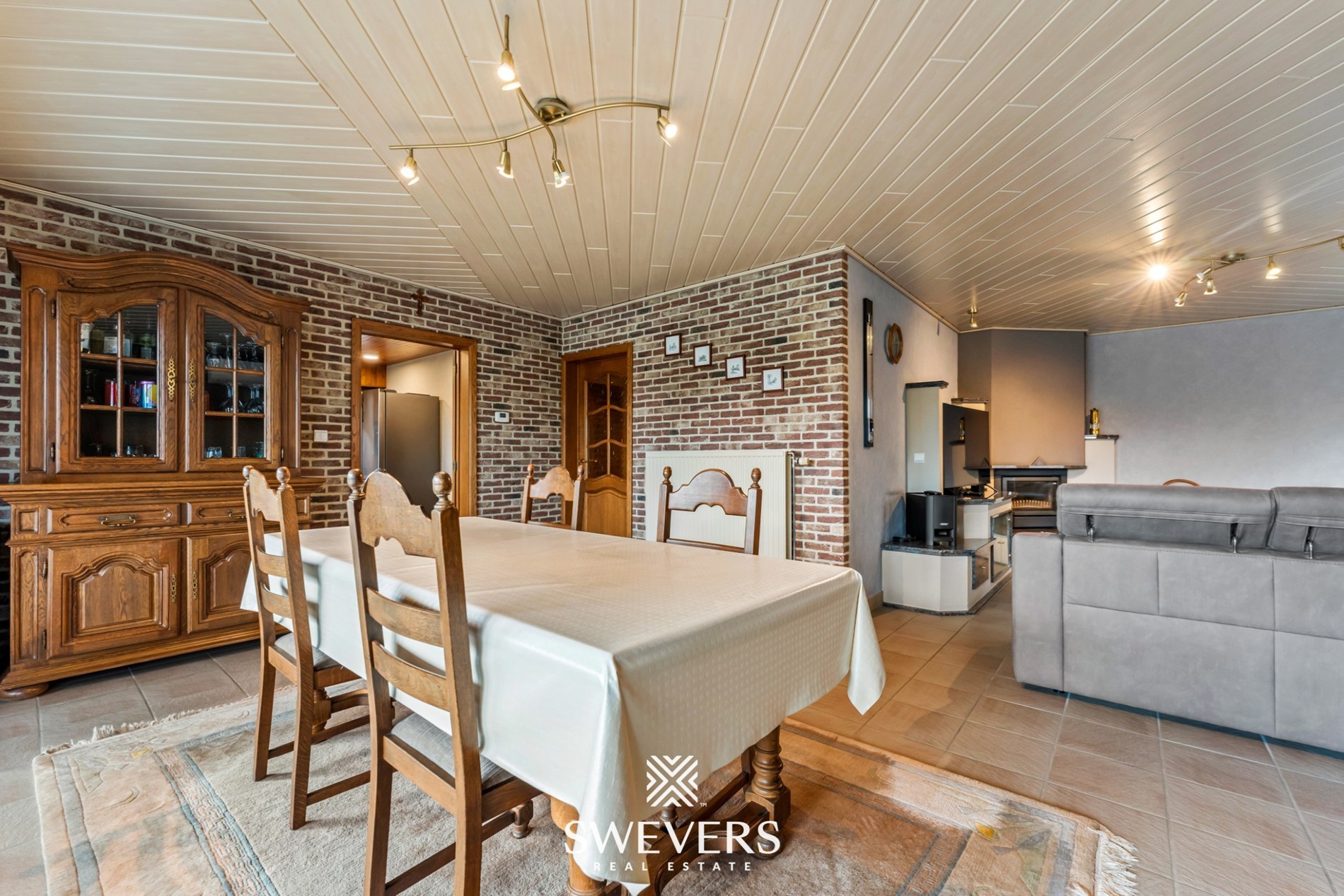 Open bebouwing met 4 slaapkamers en inpandige garages te Beverlo - foto 5