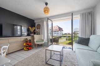 This spacious and bright studio with a southwest-facing terrace is located on the first floor of Residence Green Garden Block II (Westedelaan 100B)...