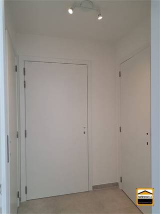 Energiezuinig nieuwbouw duplex appartement met ondergrondseautostaanplaats en kelderberging.De verwarming werkt via een warmtepomp en er zijn...