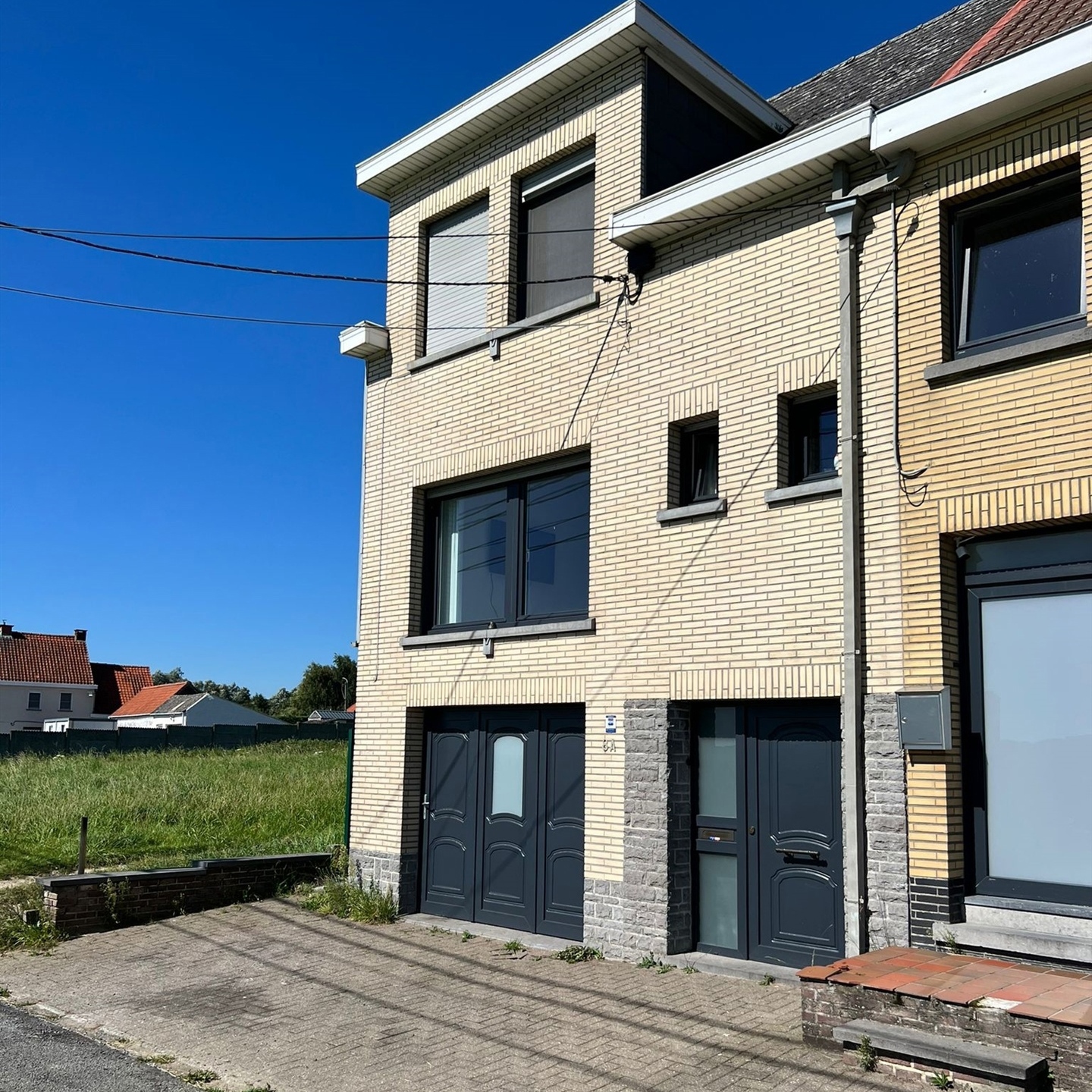 PRACHTIG GELEGEN degelijke woning met TUIN! - foto 4