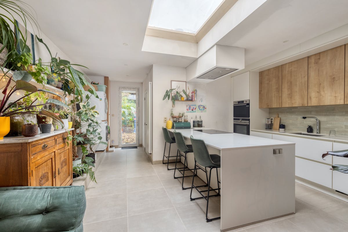 Charmante rijwoning met koer te koop in Ledeberg - foto 1