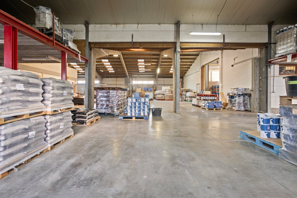 Entrepôt de 1 000 m² sur la rue Remi Claeysstraat à Zedelgem - photo 5