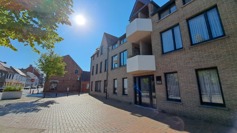 Comfortabel 2-slaapkamerappartement met Terras te huur in Oostkamp - foto 1