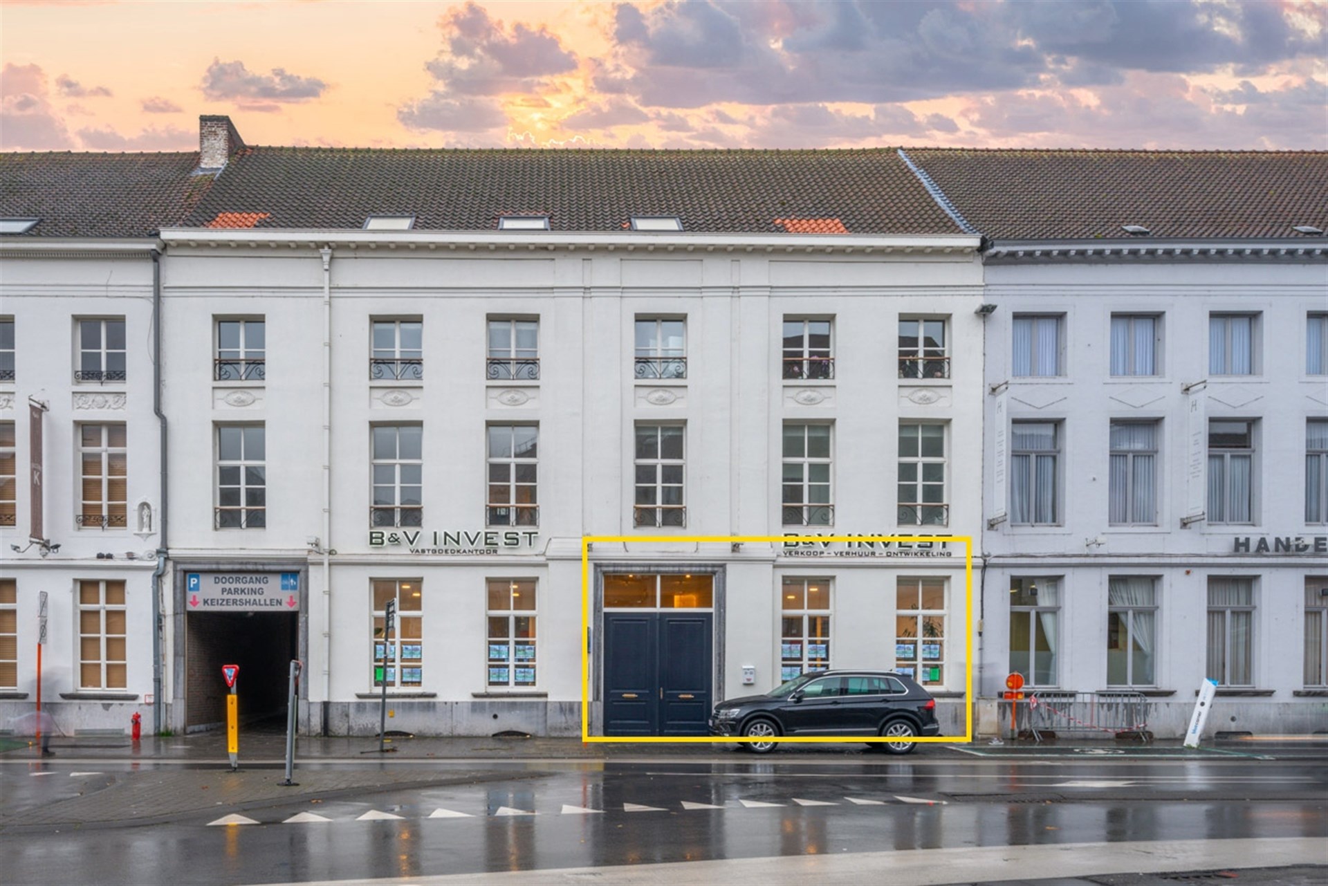 Representatief kantoor- of handelspand op topligging aan het Keizersplein in Aalst - foto 1
