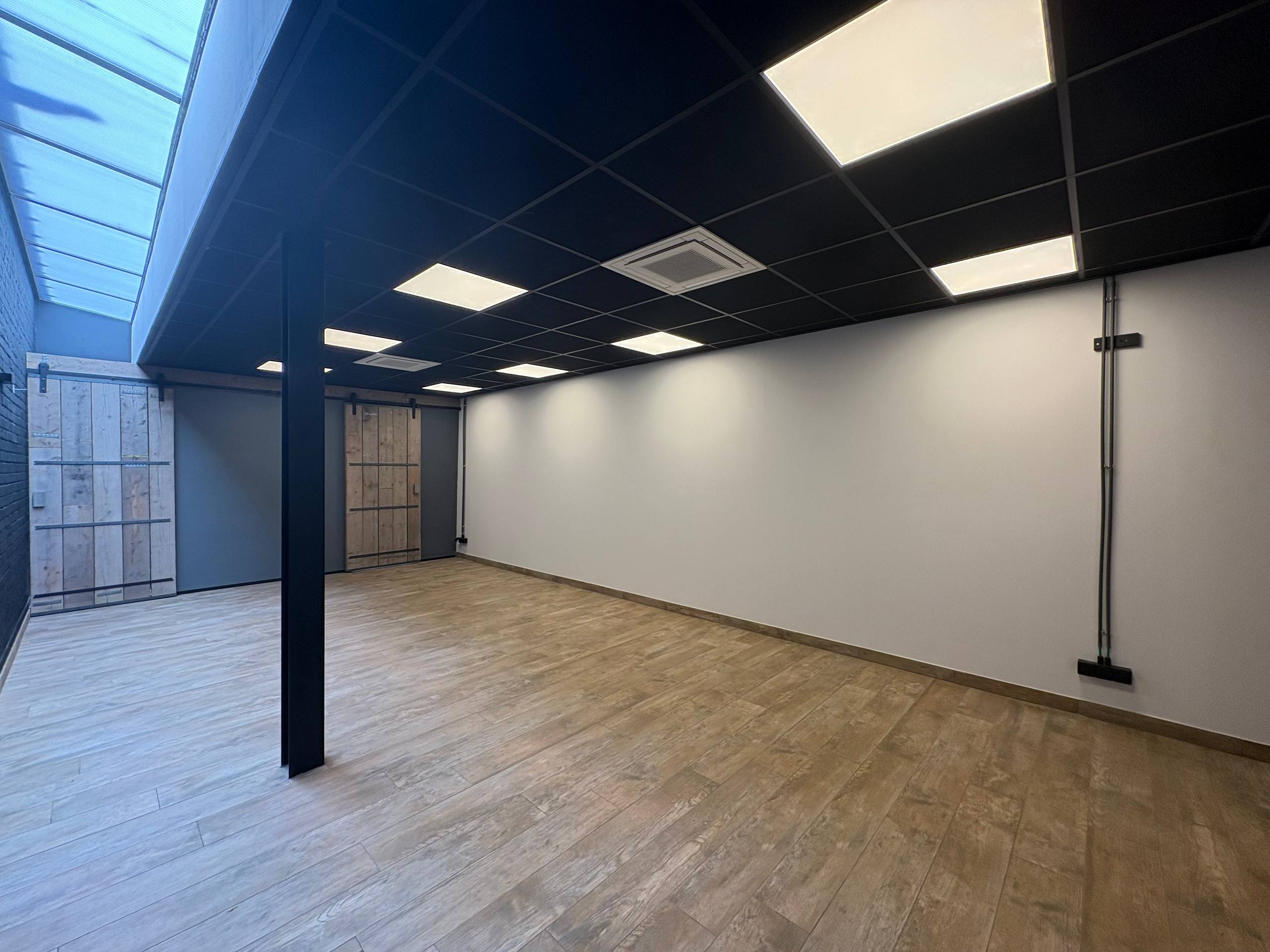 Ruime handelspand + (woonst) te huur in Menen - foto 5